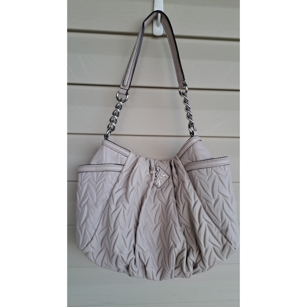 Simply Vera Wang Beige Faux Leather Shoulder Bag Purse Magnetic Closure Medium